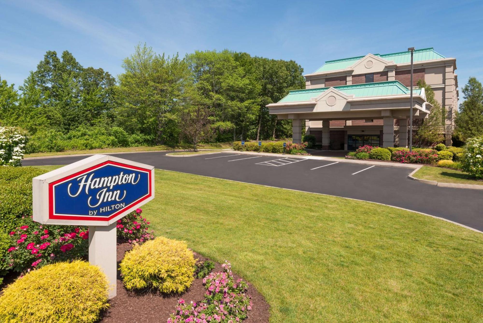 Hampton Inn Hartford Airport Windsor Locks Exterior foto