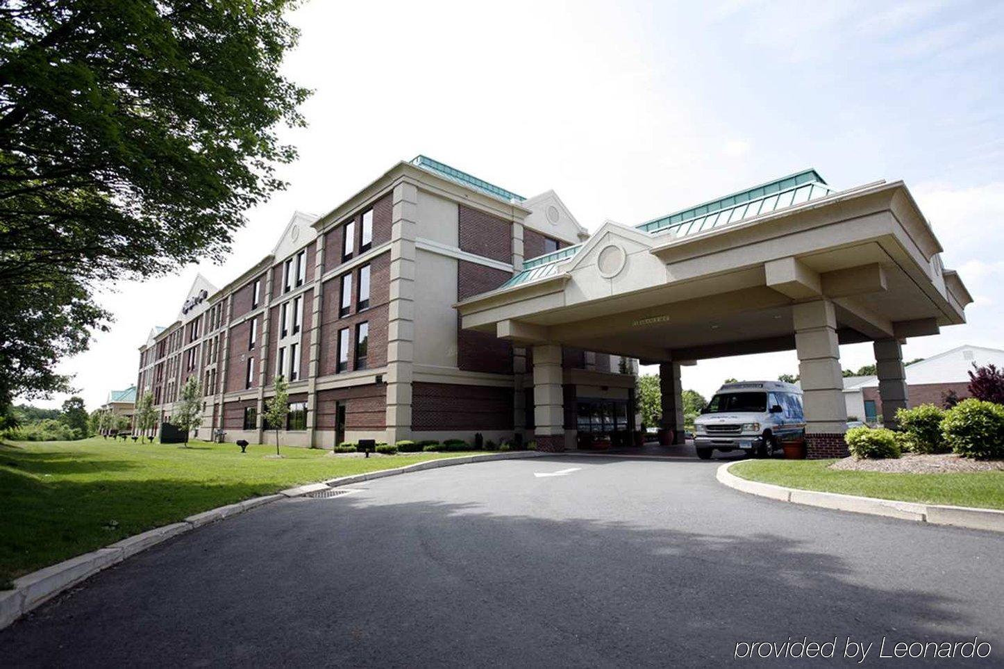 Hampton Inn Hartford Airport Windsor Locks Exterior foto